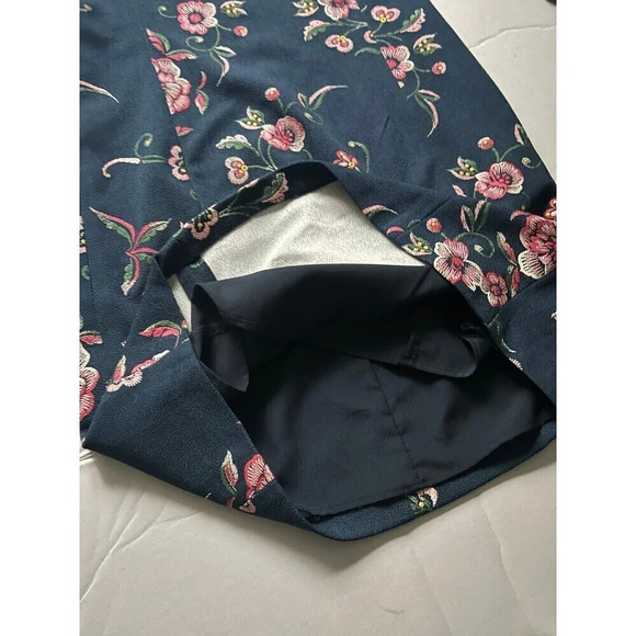 NWT Women’s Blue Floral Bodycon Mini Dress 12 - Picture 7 of 11